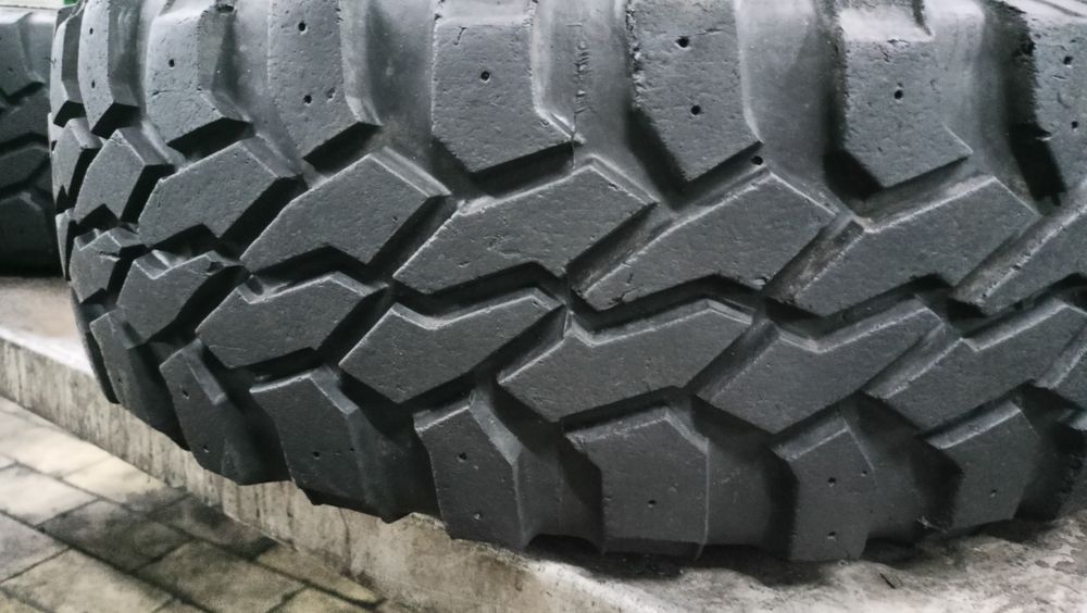 Nissan Navara koła 2 szt 6x16  235/70 R 16