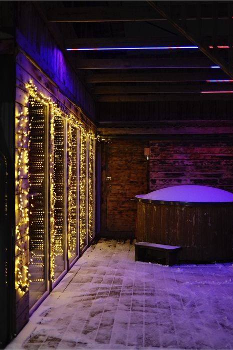 Лазня на дровах, чан, погодинна оренда з будинком