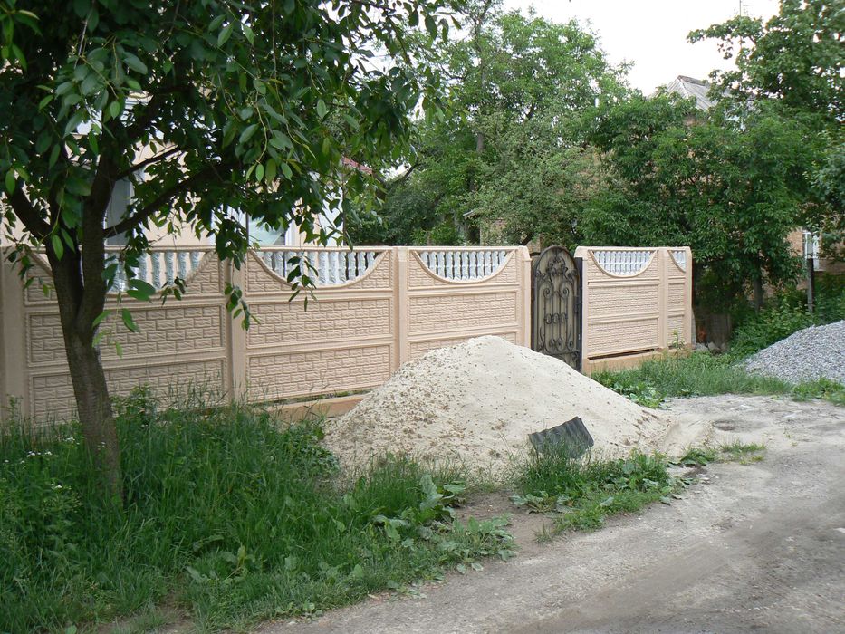 Забор, Секційний. Єврозабор, Бетонний