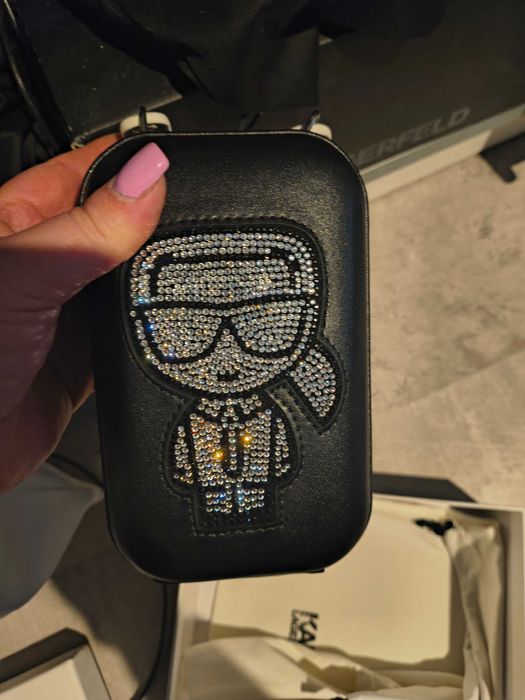 Karl Lagerfeld cekiny