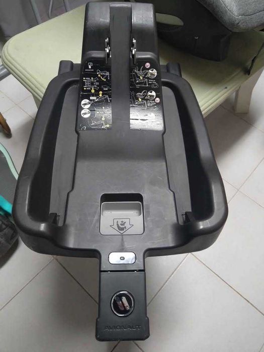 Cadeira de Bebé Auto e Base Isofix da AVIONAUT