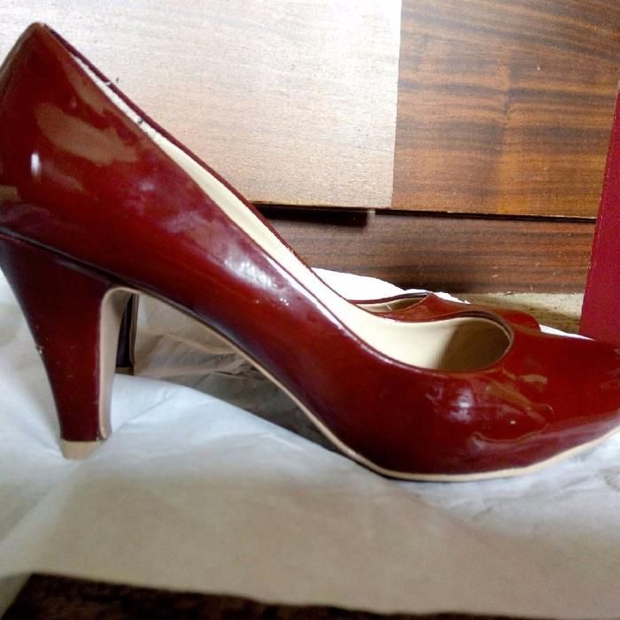 туфлі гарні і на каблуків