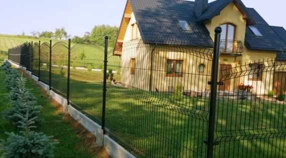 Ogrodzenie panelowe łukowe podmurówka montaż panel łuk brama