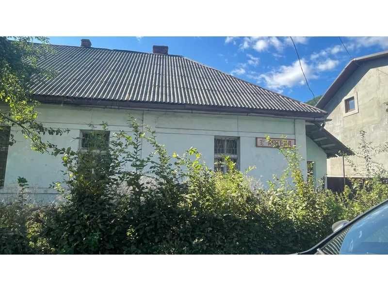 ПРОДАЖ - Нежитлова будівля - аптека №72, площею 95,97 кв.м.  с.Кобилецька Поляна