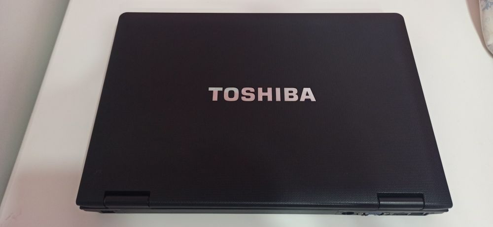 Ноутбук Toshiba TECRA I3  8Gb 128Gb SSD