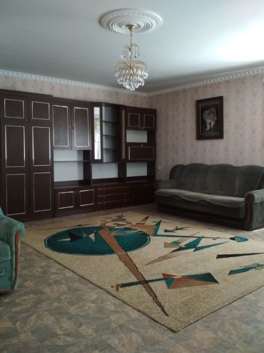 Продам 2-х этажный дом, от владельца, в Каменце-Подольском.