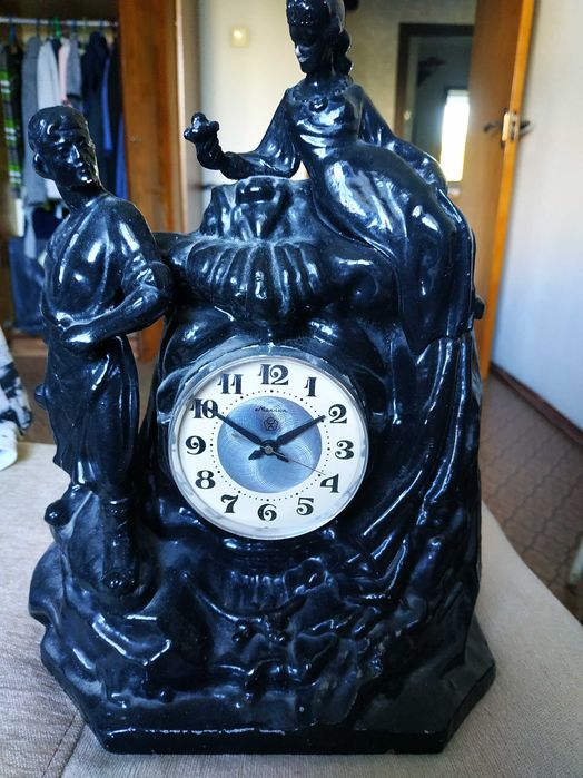 Раритетные часы механические