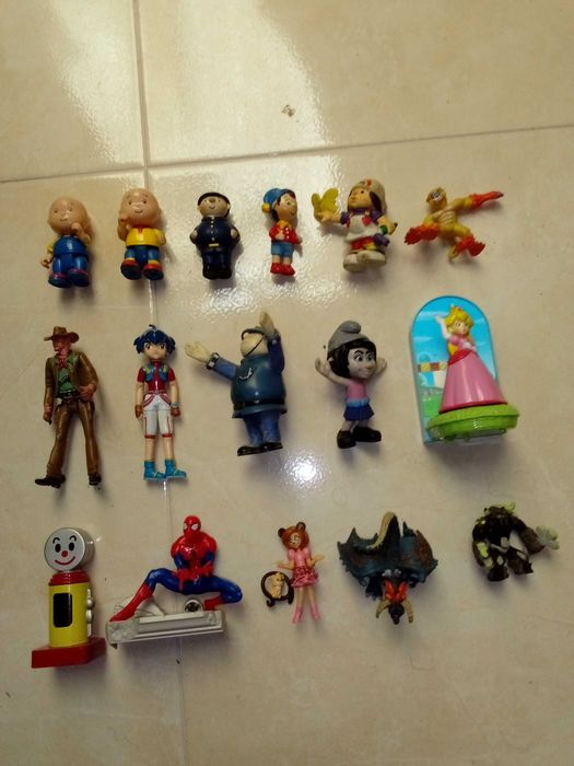 jogos e bonecos para criança