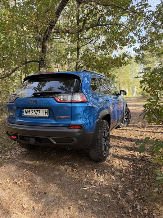 Продам Jeep Cherokee Trailhawk 2019 року