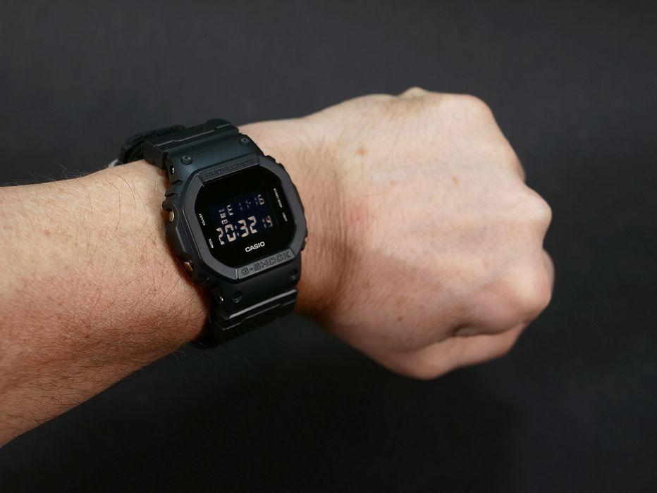 Годинник Casio DW-5600BBN-1 classic digital. 100% оригінал