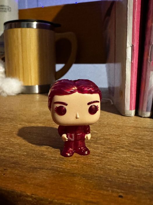 Обміняю фігурку Макс з ізнанки осд