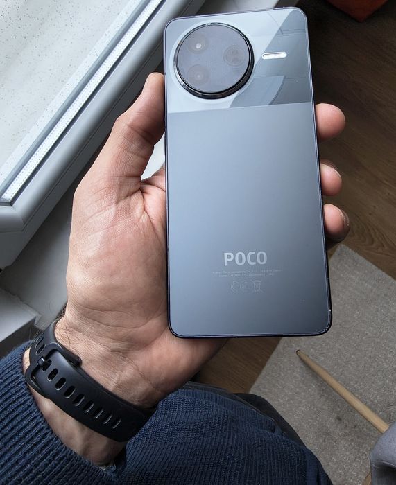 POCO F7 Pro (12GB / 256GB) + capa