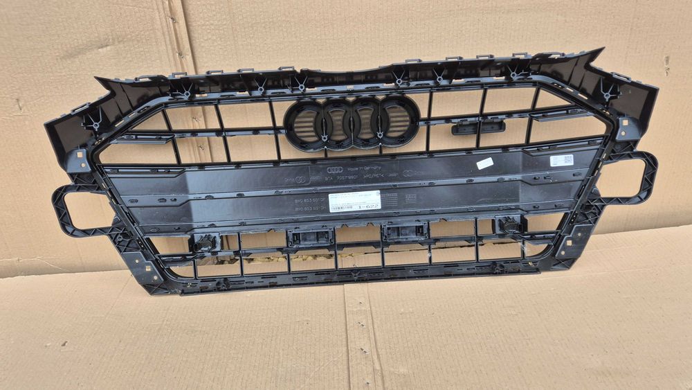 Atrapa chłodnicy GRILL Audi A4 B9 8W LIFT 19- QUATTRO + PDC OE BLACK !
