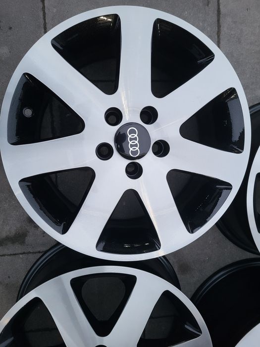 Felgi 15 5X100 Audi A1 Skoda Octavia VW Bora Golf IV ET38