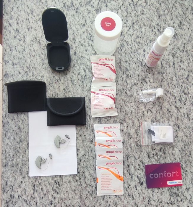 Aparelhos auditivos "minisom"