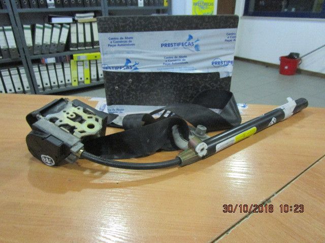 Pré-tensor cinto frente direito VOLKSWAGEN Sharan (7M)