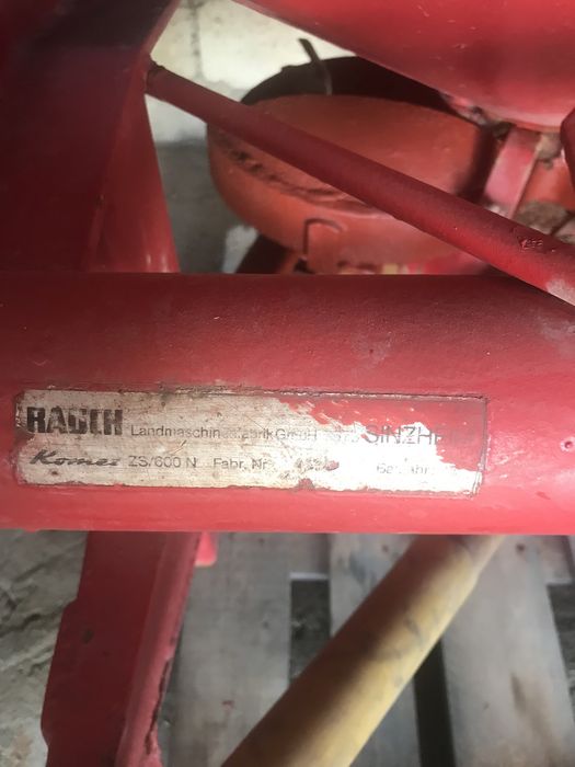 Rozsiewacz nawozow Rauch komet zs600 800 kg
