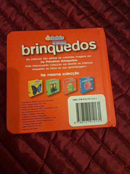 Os primeiros brinquedos - os bebés