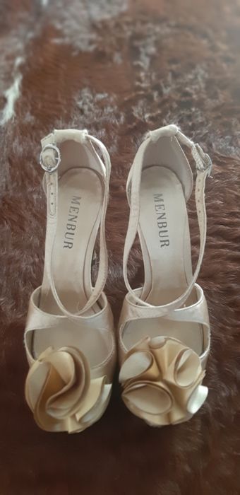 Sapato cerimónia dourado menbur