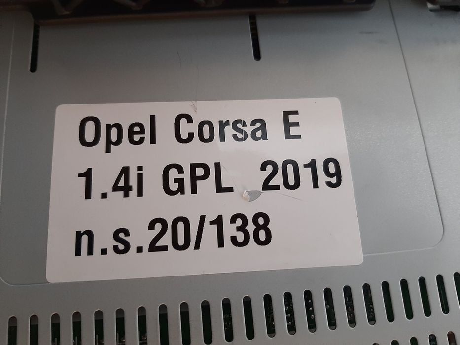 Rádio / auto-rádio OPEL Corsa E