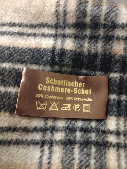 Szalik kaszmirowy (60% cashmere, 40% żywa wełna)
