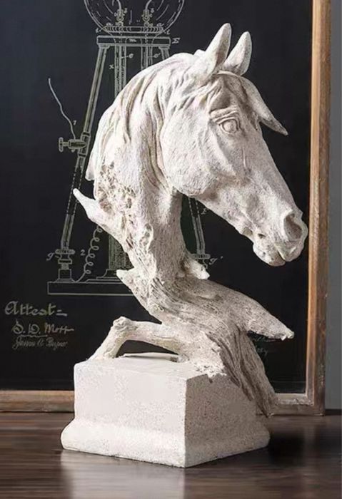 Escultura cabeça de cavalo com 36cm