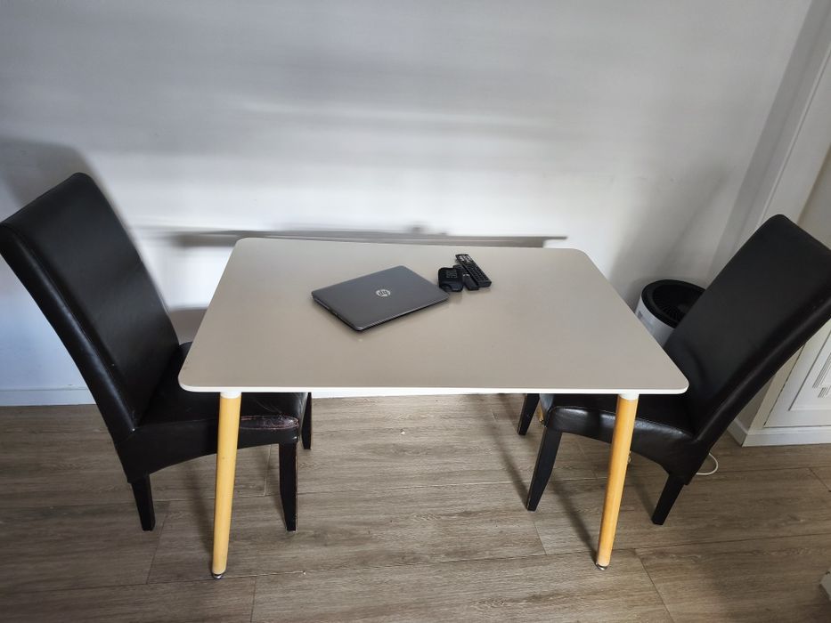 Mês de jantar para sala ou cozinha