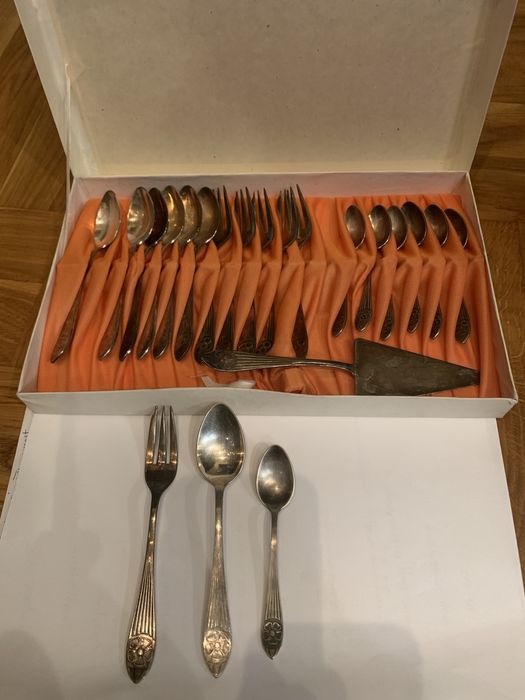 Sztućce deserowe z plateru, komplet w oryginalnym opakowaniu