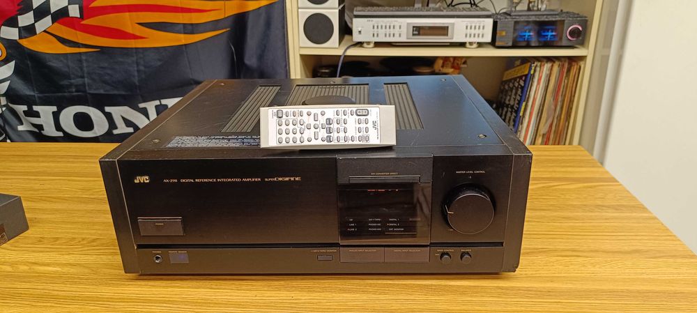 Усилитель JVC -AX-Z911 (звук-цап ! )