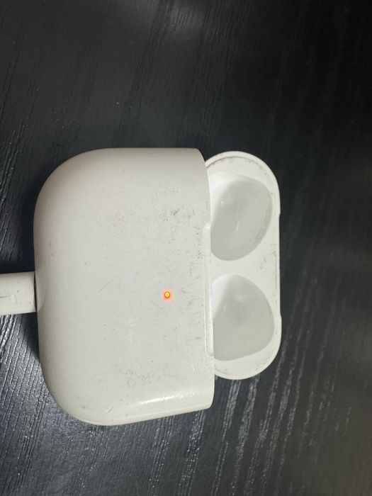 Кейс AirPods Pro 1 оригінал робочий торг