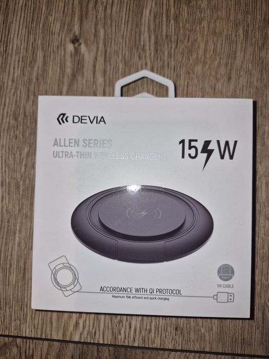 Ładowarka indukcyjna Devia