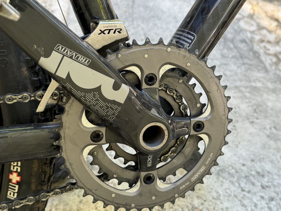 Bicicleta carbono Scott Scale  10 aro 26    Pesa Kg 8,900