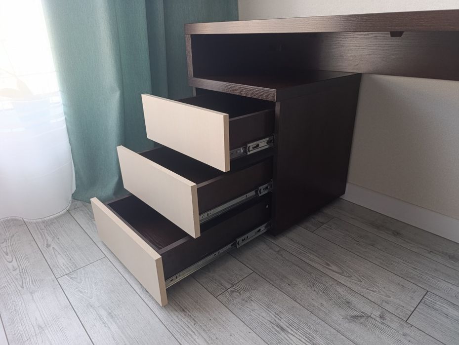 Продам письмовий, компюторний стіл