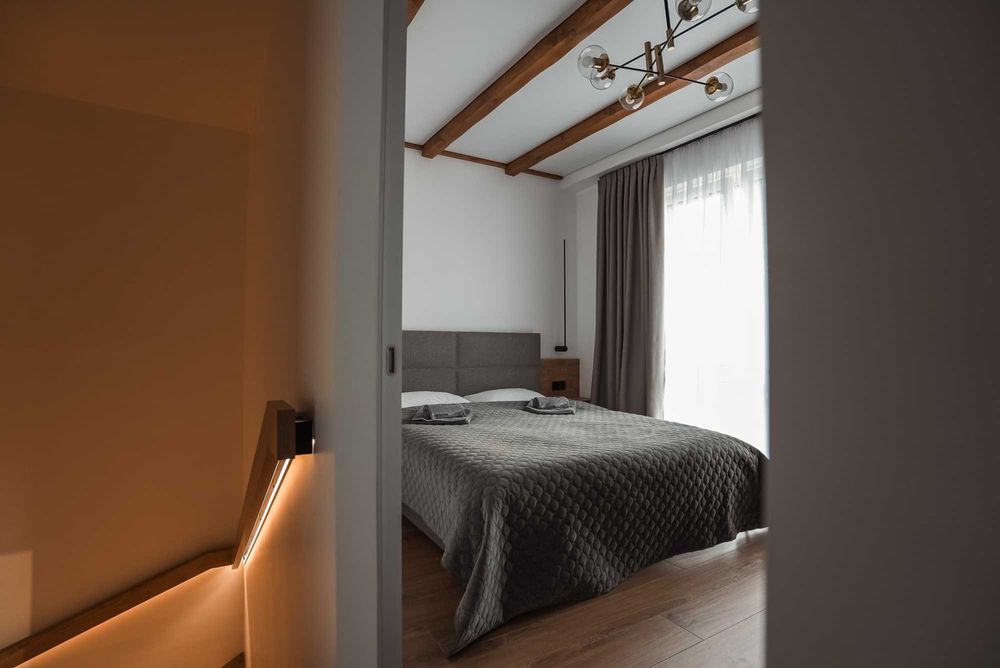 Подобова оренда будинків у лісі з чаном та лазнею, приватна територія