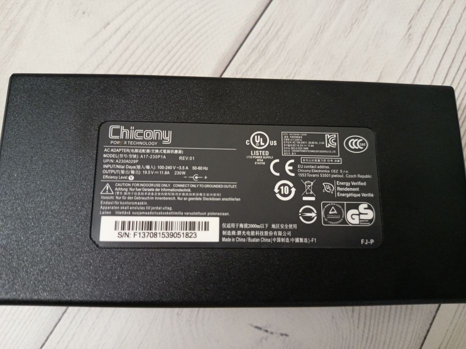 Зарядний пристрій Chicony A230A029P 230 W 11,8 A  5.5 х 2.5 мм