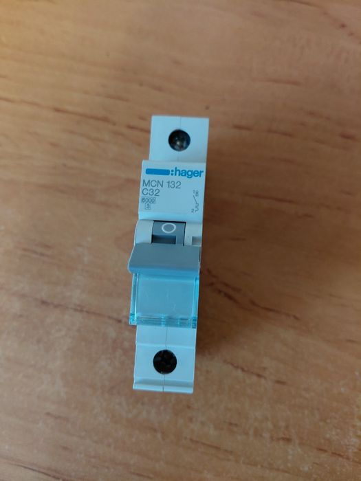 Автоматичний вимикач Hager MCN 132 C32 новий