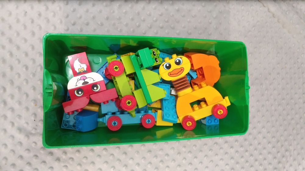 Lego duplo zestaw klocków z pudełkiem  mix