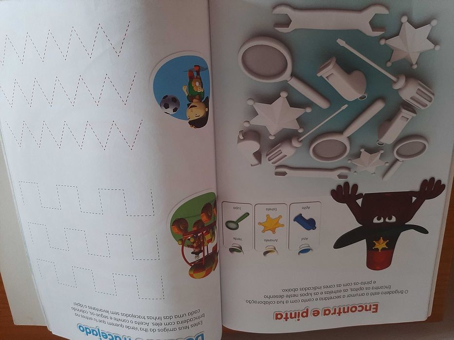 Livro de actividades do Gomby