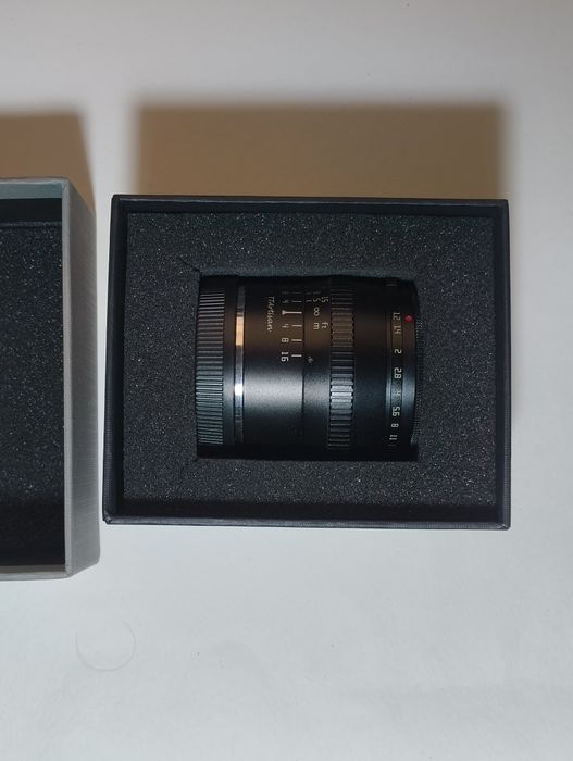 TTArtisan 50mm f/1.2 Sony E / NEX — APS-C, світлосильний об'єктив