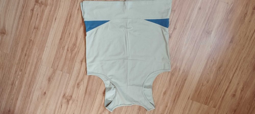 Nowa koszulka Adidas markowa bezrekawnik  sugerowany L