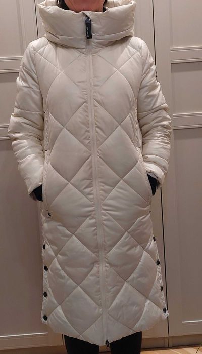 płaszcz  kurtka zimowa kolor bialÿ