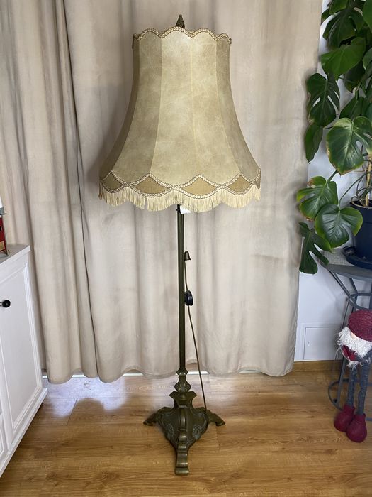 Sprzedam lampe stojąca miedzianą