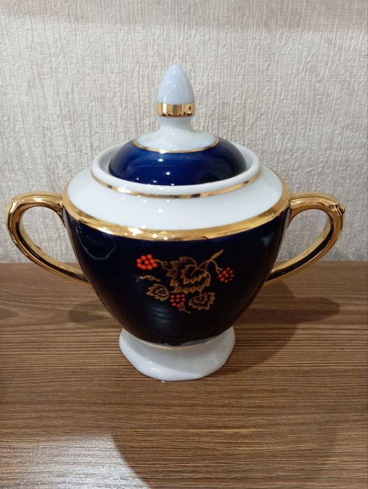 Вінтажний чайний сервіз