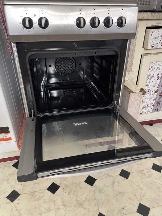 Fogão misto Junex em inox (forno elétrico e placa a gás natural)