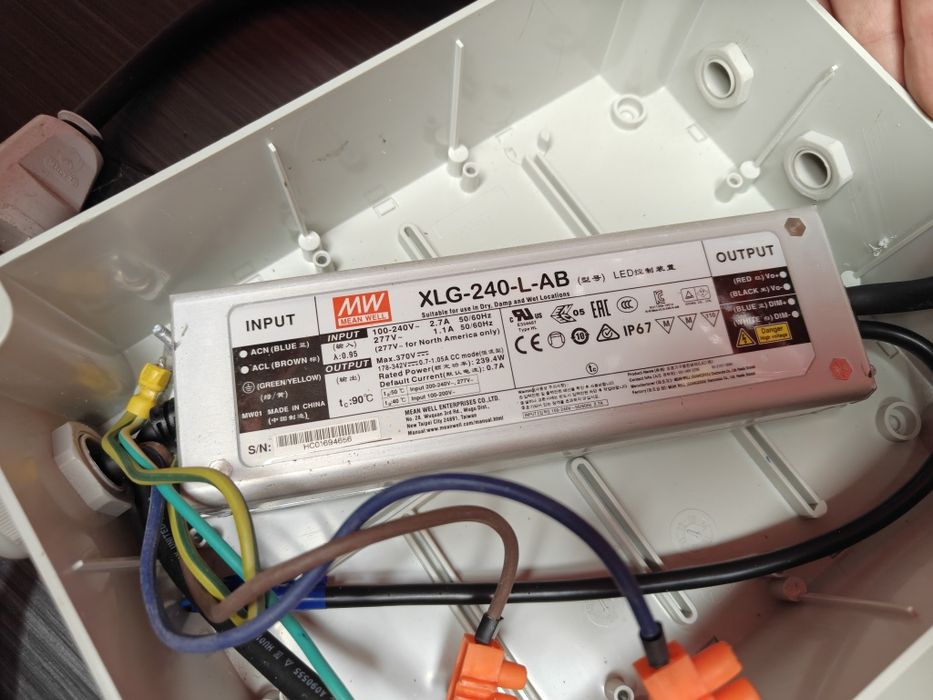 Zasilacz LED Mean Well XLG-240-L-AB  240 W