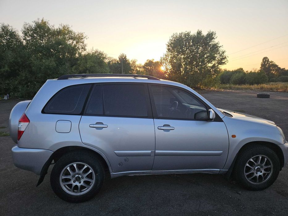 Машина Chery Tiggo 2007