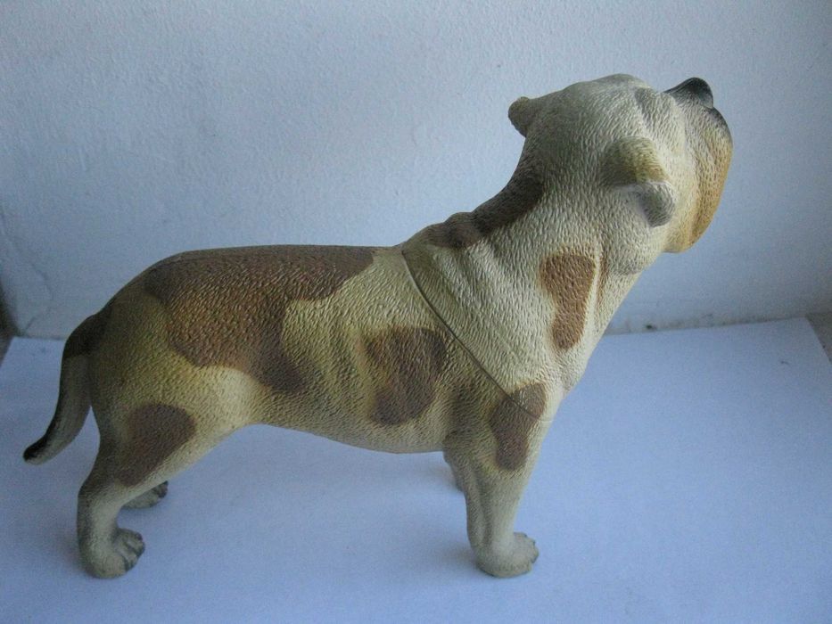 Большая фигурка бульдог собака высота 13 см длина 18 см