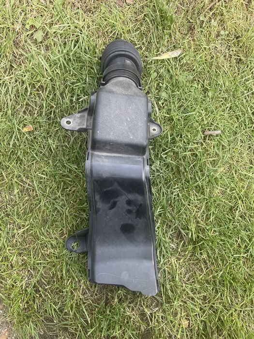 Wlot Dolot Powietrza Toyota corolla e21 oryginał polecam