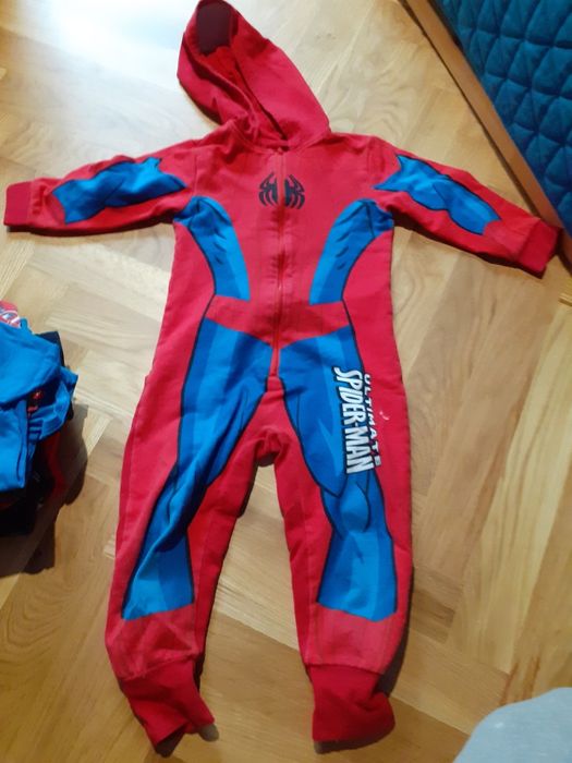 Paka bluza koszulka kombinezon Spiderman batman Ameryka Thor iron 3-4l