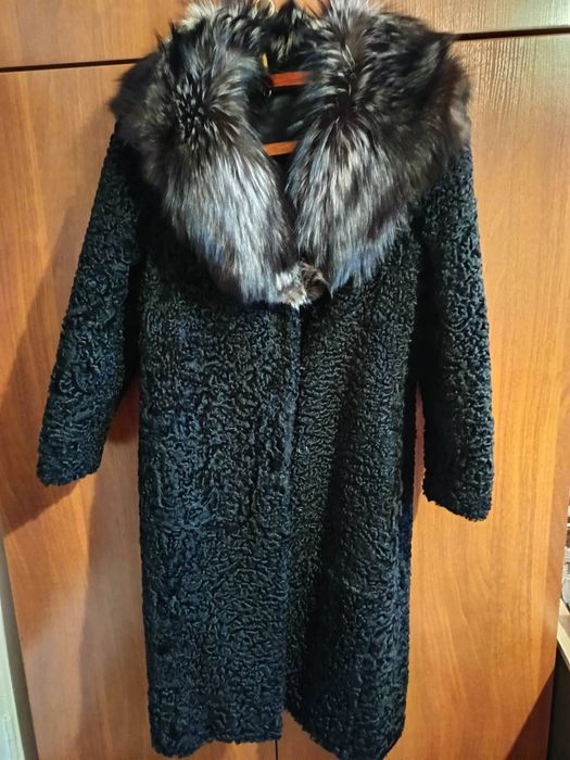 Шуба з каракуля натуральна та шапка
